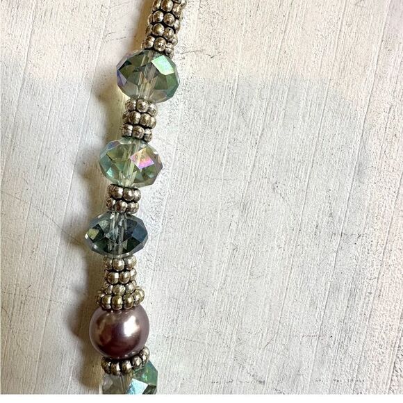 Silver tone crystal  and faux pearl necklace - Picture 6 of 8